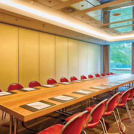 Leonardo Frankfurt South Hotell