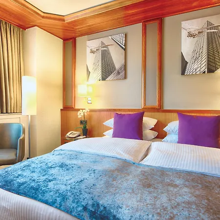 法兰克福市南莱昂纳多酒店 酒店