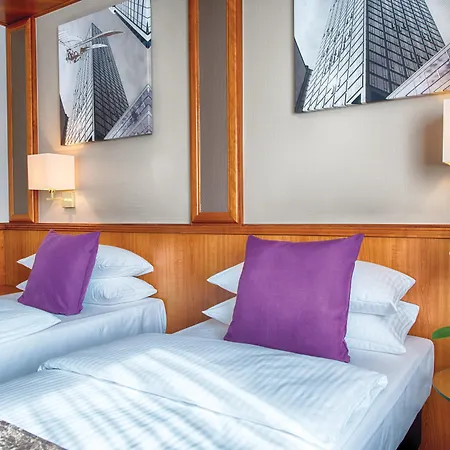 Leonardo Frankfurt South Hotel 4*
