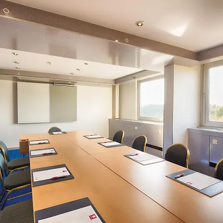 Leonardo Frankfurt South Hotel 4*