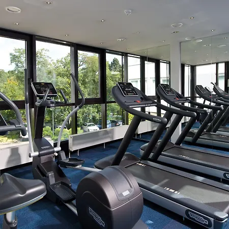 Hotel Leonardo Frankfurt South 4*