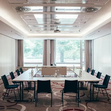Leonardo Frankfurt South Hotel