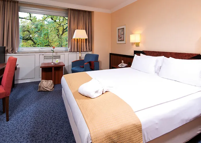 酒店 法兰克福市南莱昂纳多酒店 4*