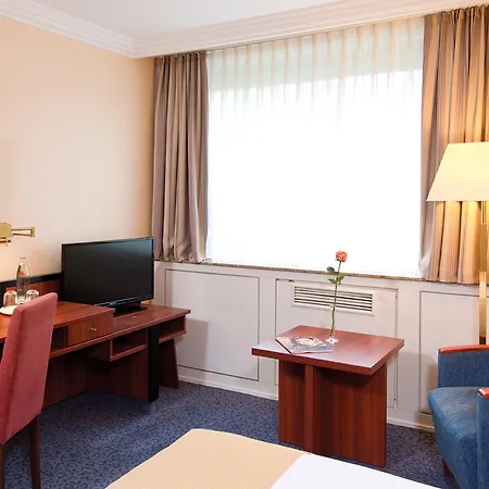 Отель Leonardo Frankfurt South 4*